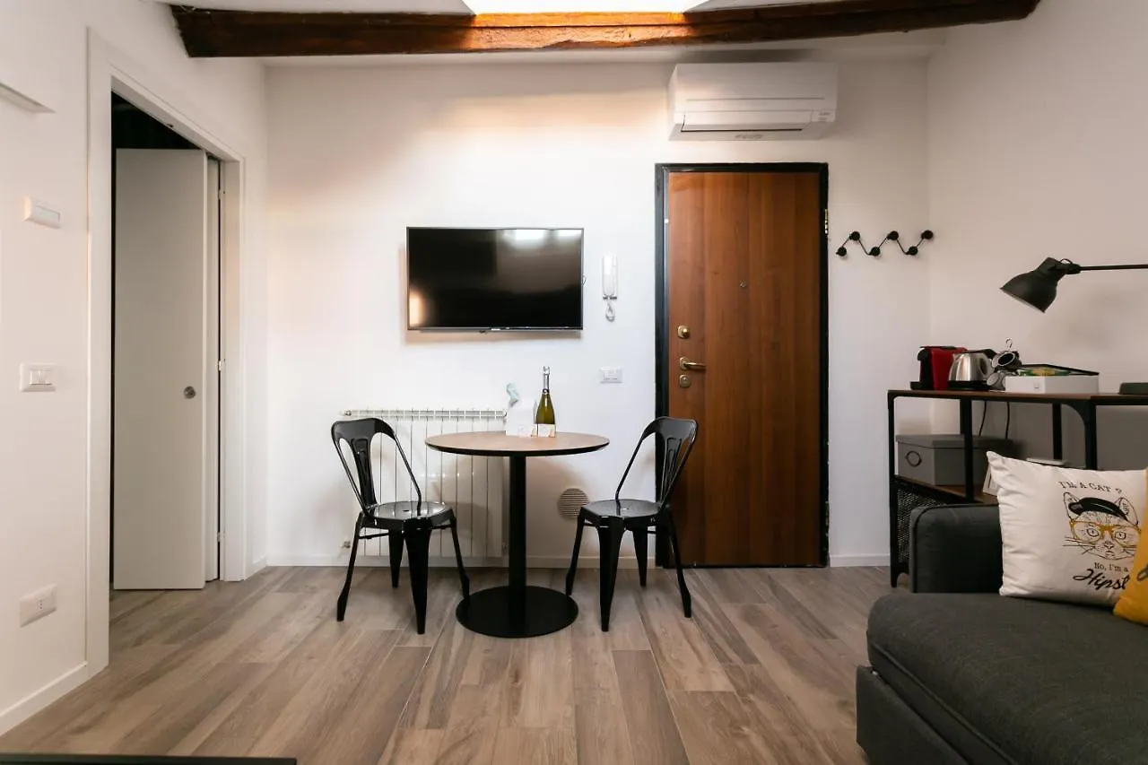 Milano Apartments Navigli Darsena